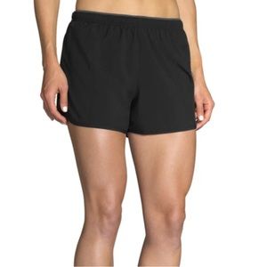 Brooks Women's Go-To 5" Short, Size Large, Black